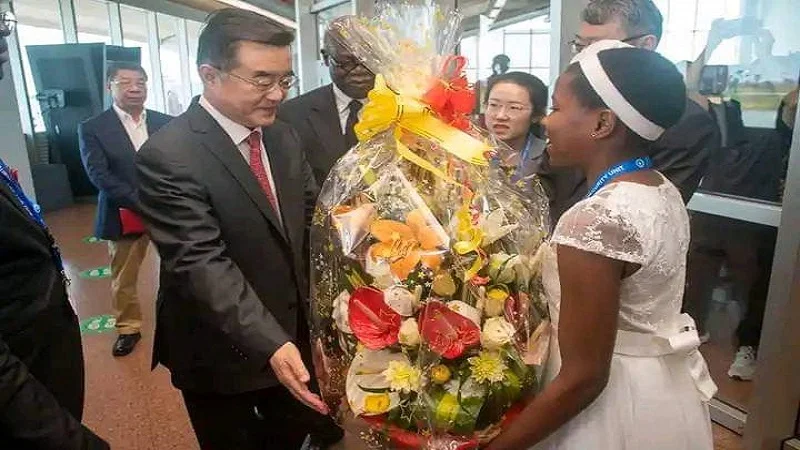 nouveau palais de l’assemblée nationale : le vice-président de l’assemblée populaire de chine est à yaoundé.