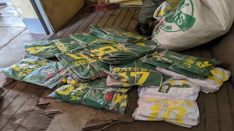 LUTTE CONTRE LA CONTREFAÇON — 220 maillots de la marque Fourteen saisis. 1 lutte-contre-la-contrefacon-220-maillots-de-la-marque-fourteen-saisis