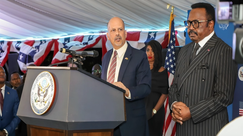 Allocution de l’ambassadeur – Célébration du 249ème anniversaire des États-Unis d’Amérique. 1 allocution-de-lambassadeur-celebration-du-249eme-anniversaire-des-etats-unis-damerique